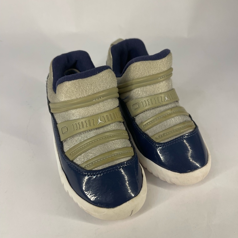 Air Jordan 11 Retro Little Flex Toddler Sneakers Size 9C Blue & Silver